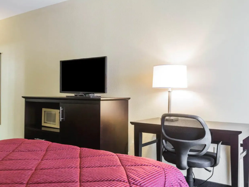 Quality Inn & Suites North Montgomery image