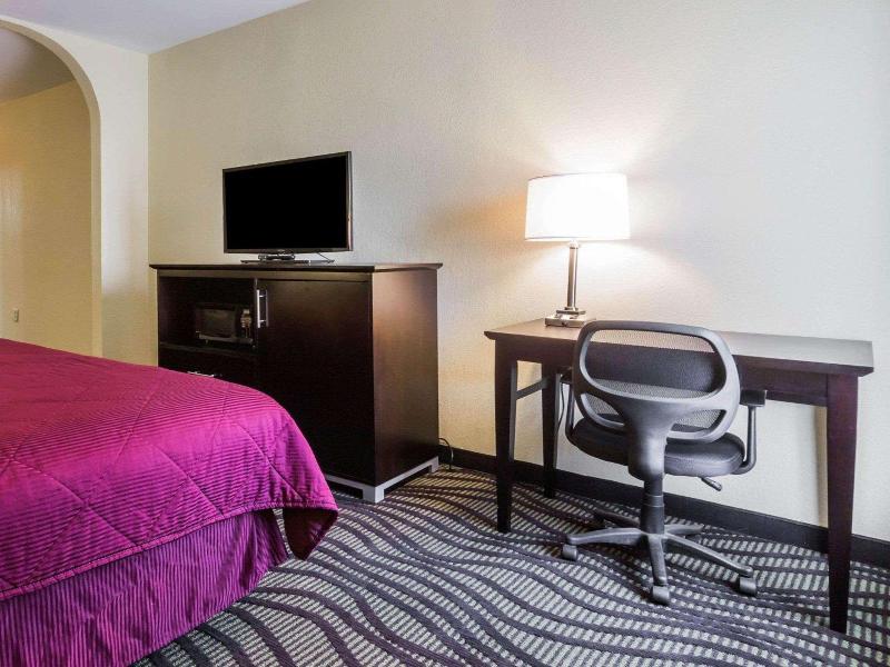 Quality Inn & Suites North Montgomery image