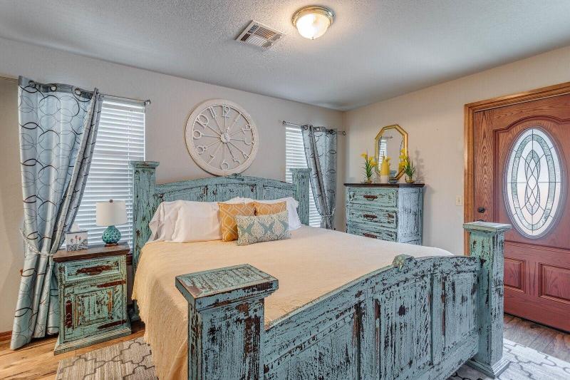The Whispering Pines Inn Bed & Breakfast image