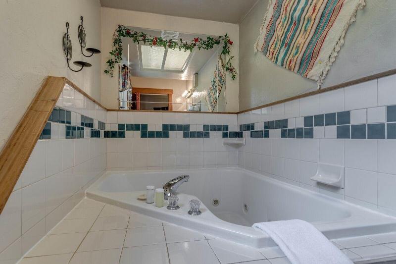 The Whispering Pines Inn Bed & Breakfast image