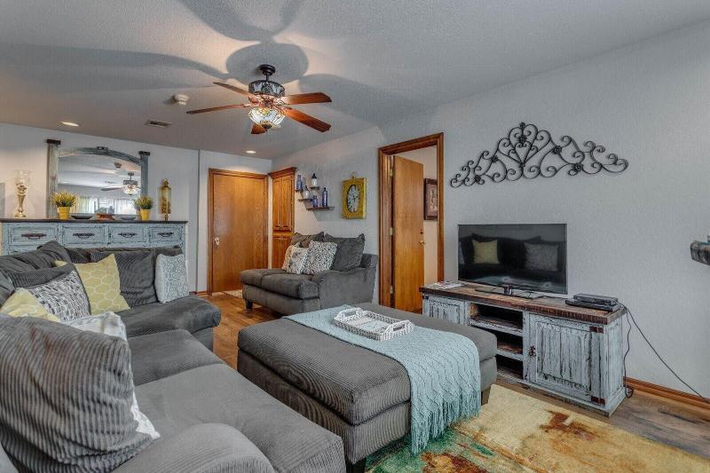 The Whispering Pines Inn Bed & Breakfast image