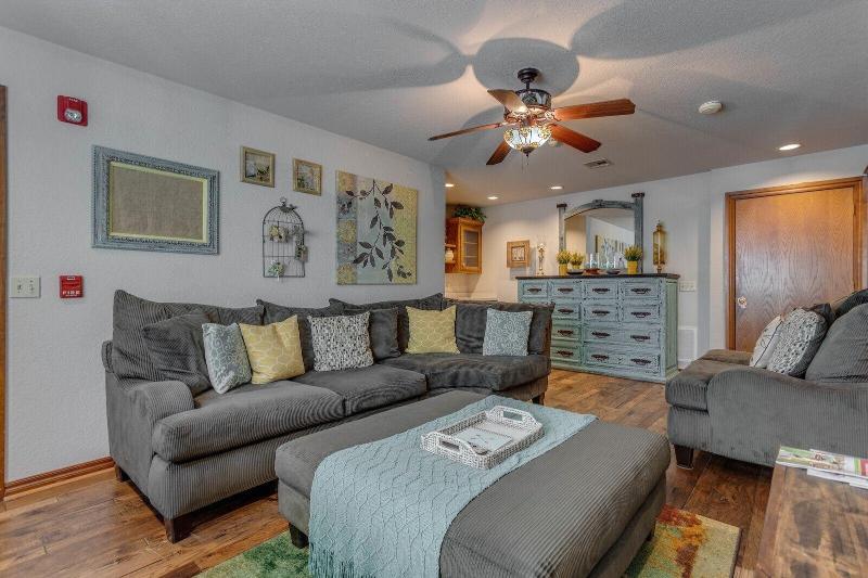 The Whispering Pines Inn Bed & Breakfast image