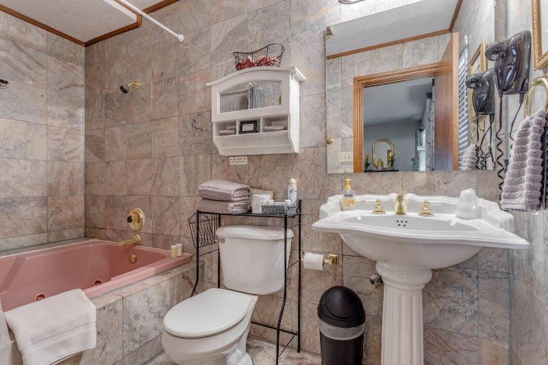 The Whispering Pines Inn Bed & Breakfast image