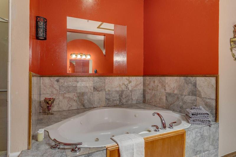 The Whispering Pines Inn Bed & Breakfast image