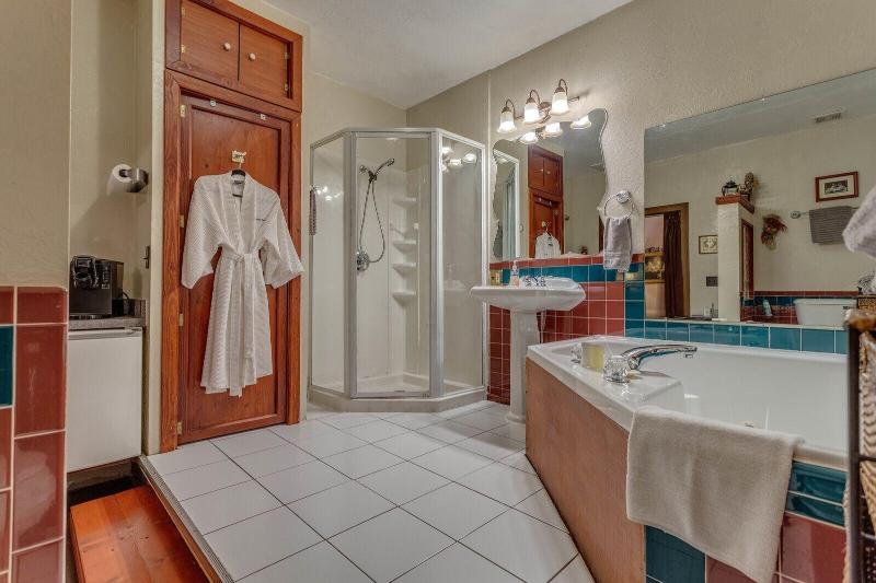 The Whispering Pines Inn Bed & Breakfast image