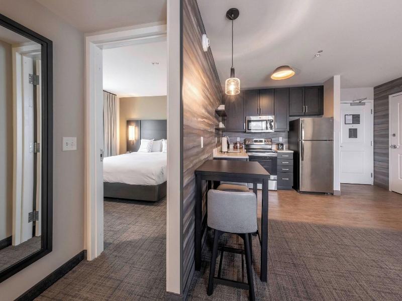 Suite, 1 Bedroom (1 King & Sofa bed) (1 King Bed and 1 Double Sofa Bed)