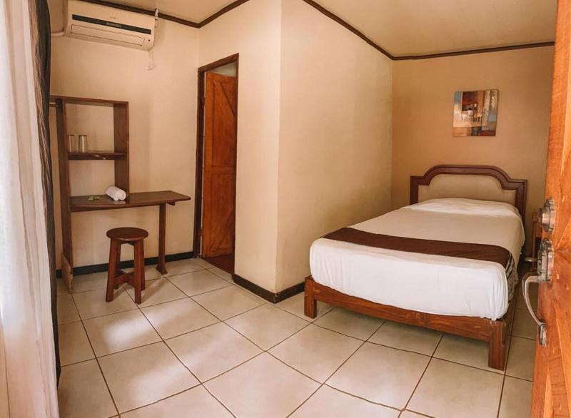 Hotel Del Bosque image