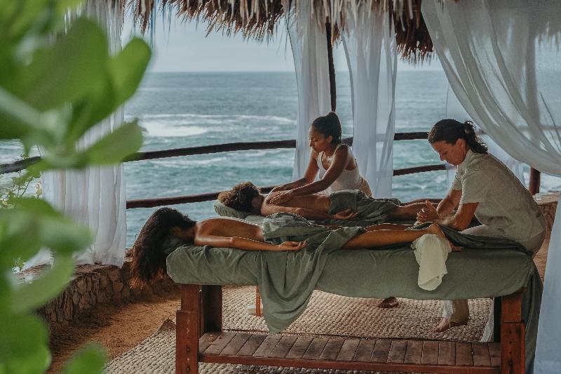 ZOA Hotel image