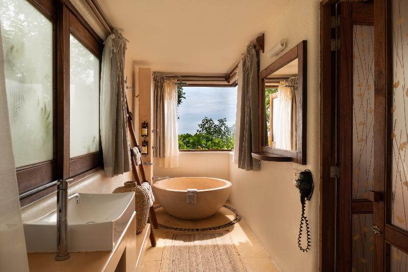 ZOA Hotel image