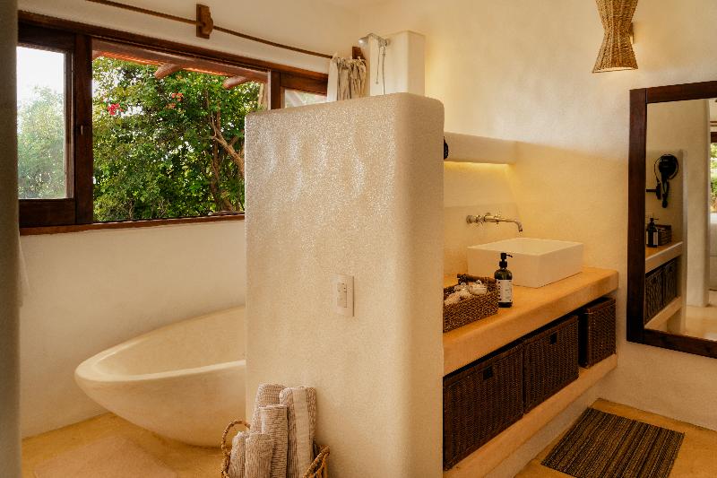 ZOA Hotel image