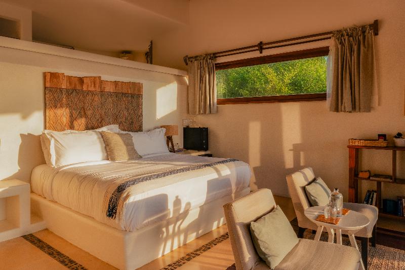 ZOA Hotel image