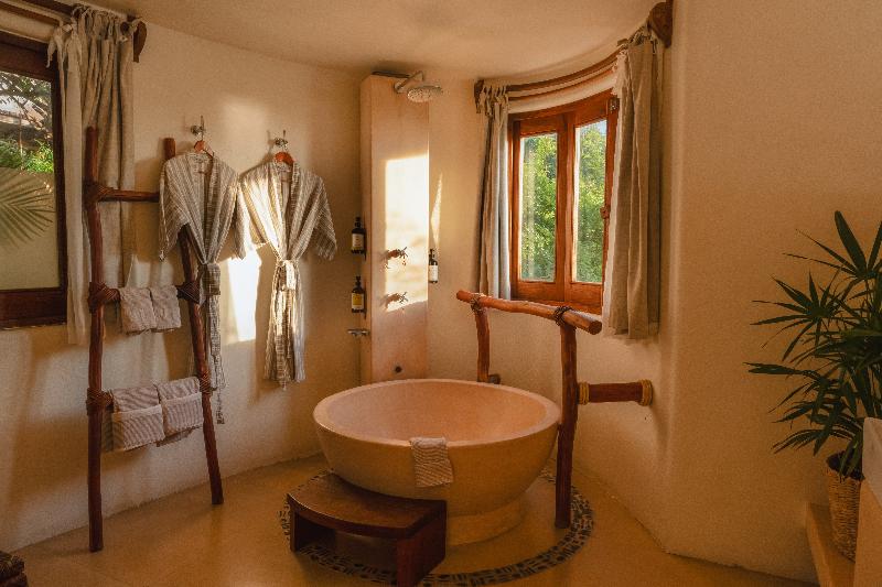ZOA Hotel image
