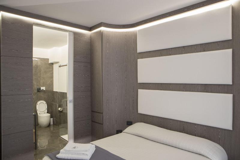 Upper Rooms image
