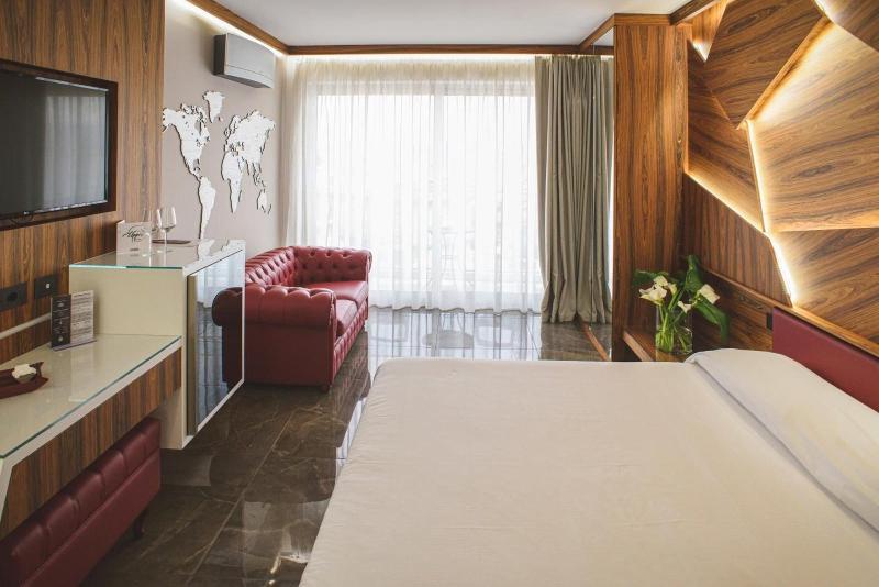 Upper Rooms image