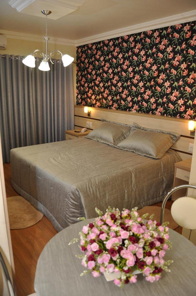 Hotel Premier image