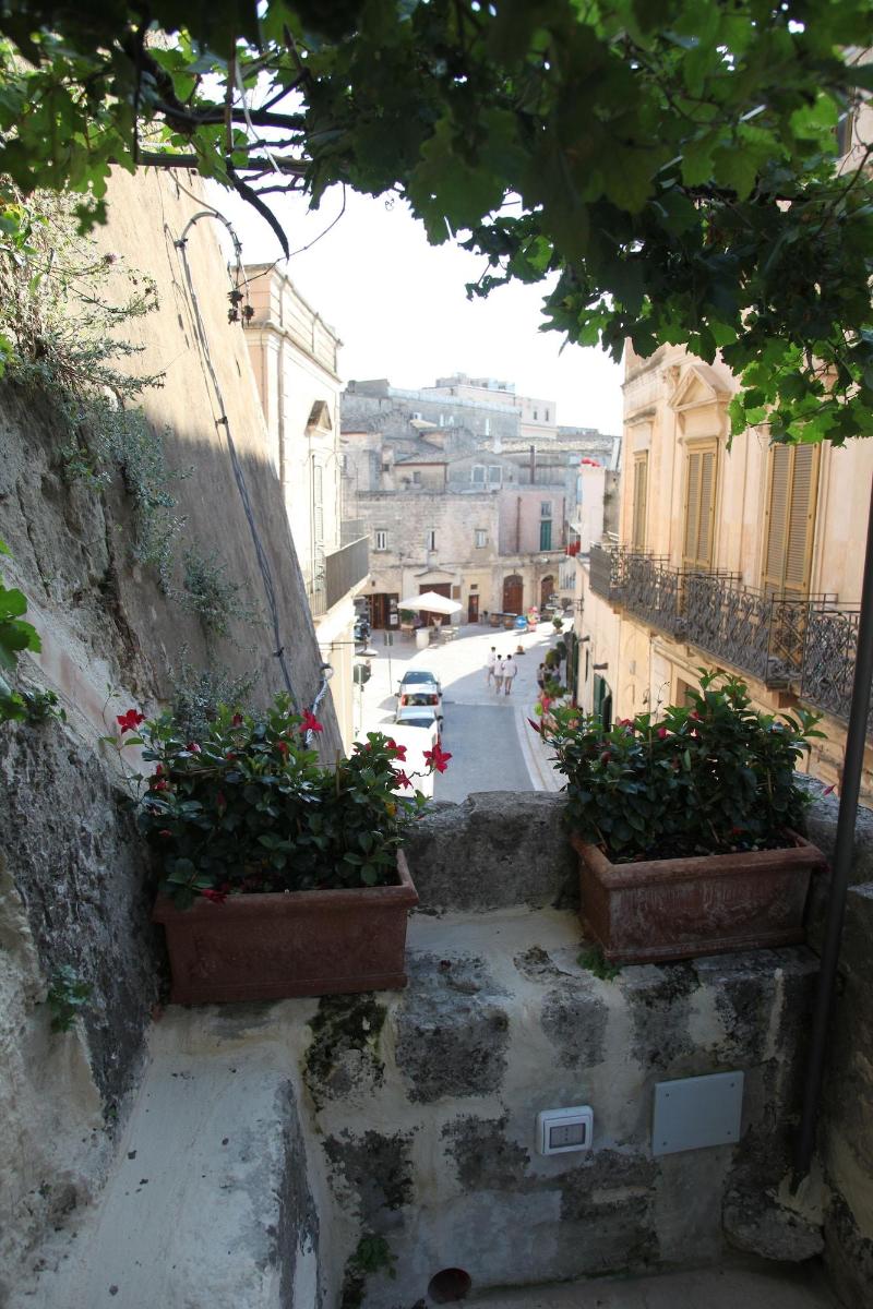 Antica Torre Di Iuso image