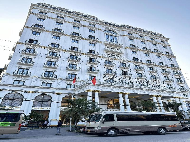 Phoenix Hotel