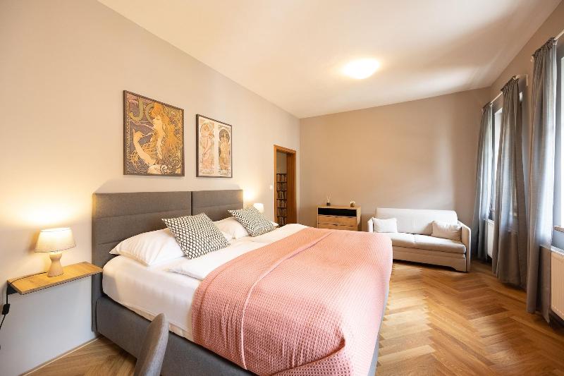 Boutique Hotel Tanzberg image