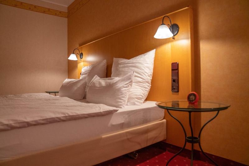 Hotel Löwenstein image