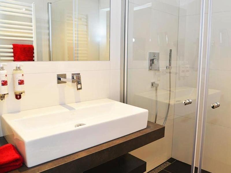 Hotel Rotes Einhorn image