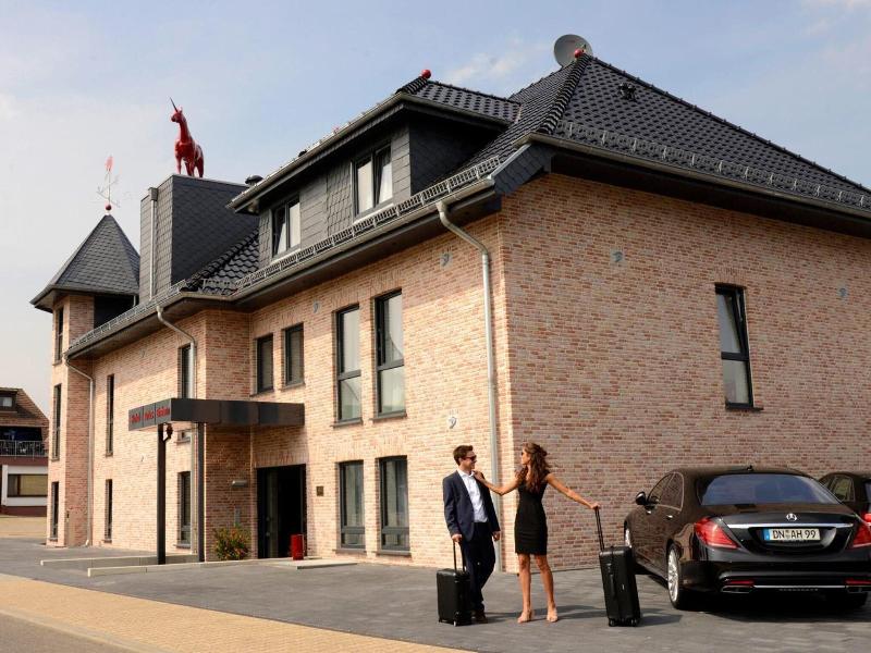 Hotel Rotes Einhorn image
