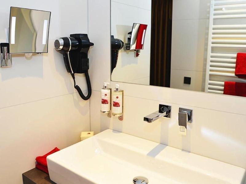 Hotel Rotes Einhorn image