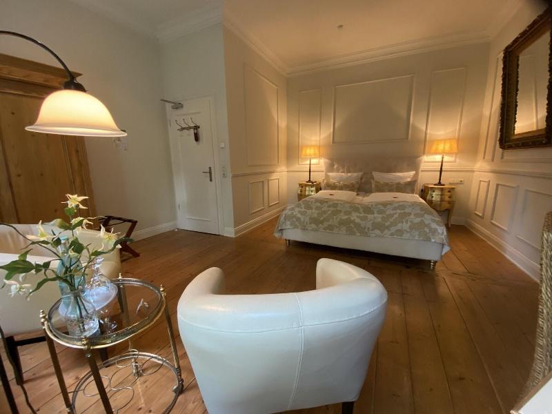 Hotel Hochzeitshaus image
