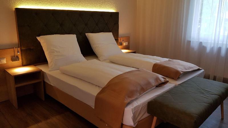Kräuterhotel Heidejäger image