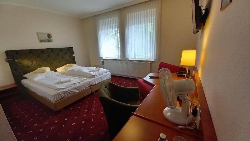 Kräuterhotel Heidejäger image