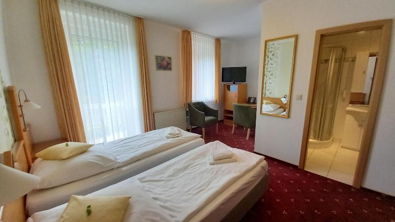 Kräuterhotel Heidejäger image