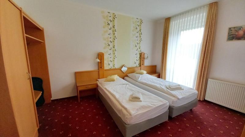 Kräuterhotel Heidejäger image