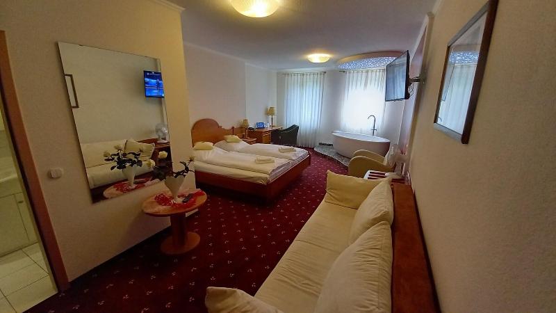 Kräuterhotel Heidejäger image