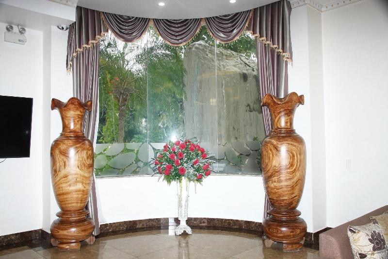 Golden Thai Binh Hotel image