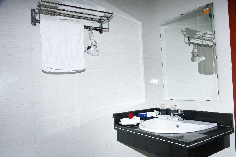 Golden Thai Binh Hotel image