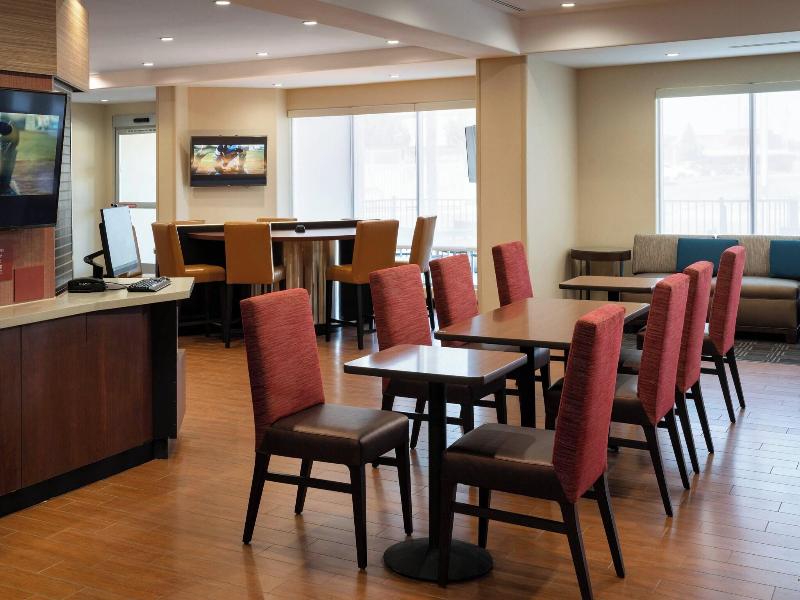 Towneplace Suites By Marriott Fresno Clovis