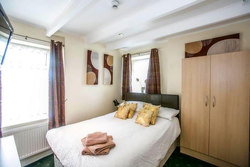 The Brown Horse Hotel image