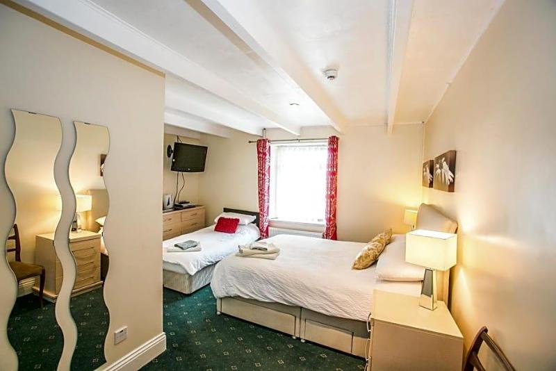The Brown Horse Hotel image
