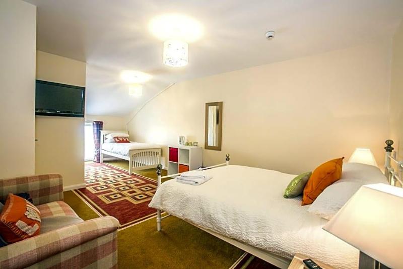 The Brown Horse Hotel image