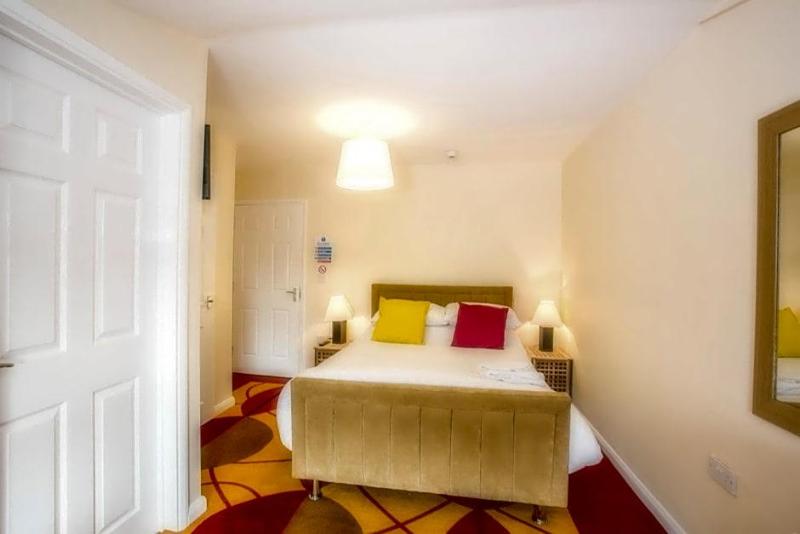 The Brown Horse Hotel image