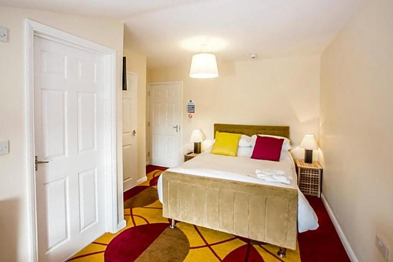 The Brown Horse Hotel image