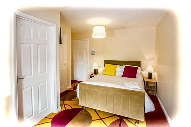 The Brown Horse Hotel image