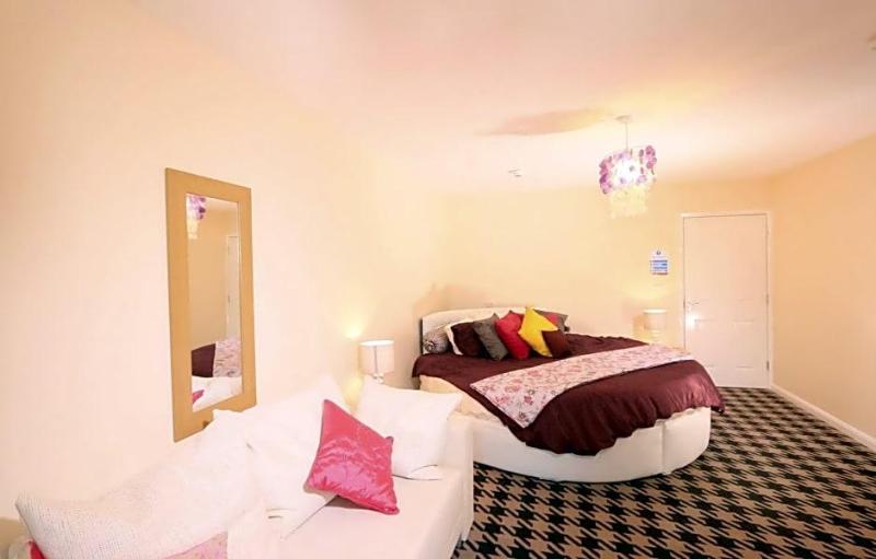 The Brown Horse Hotel image