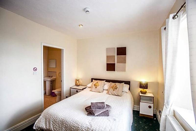 The Brown Horse Hotel image