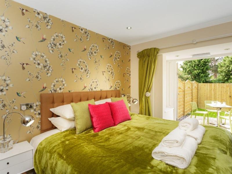 The Orange Tree image