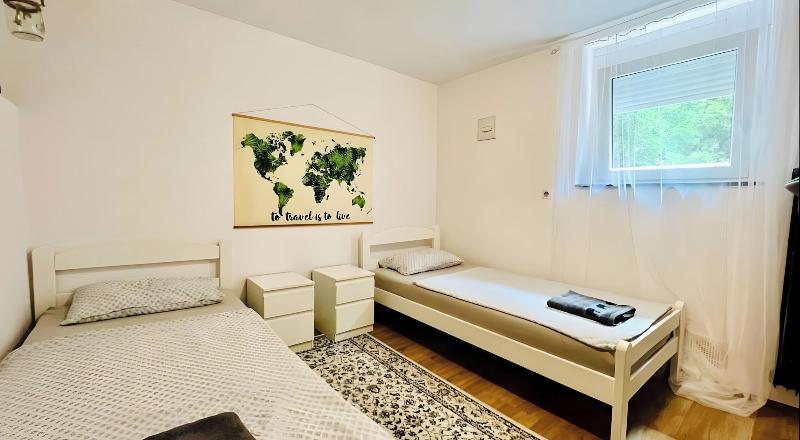 Emona Guesthouse Ljubljana image