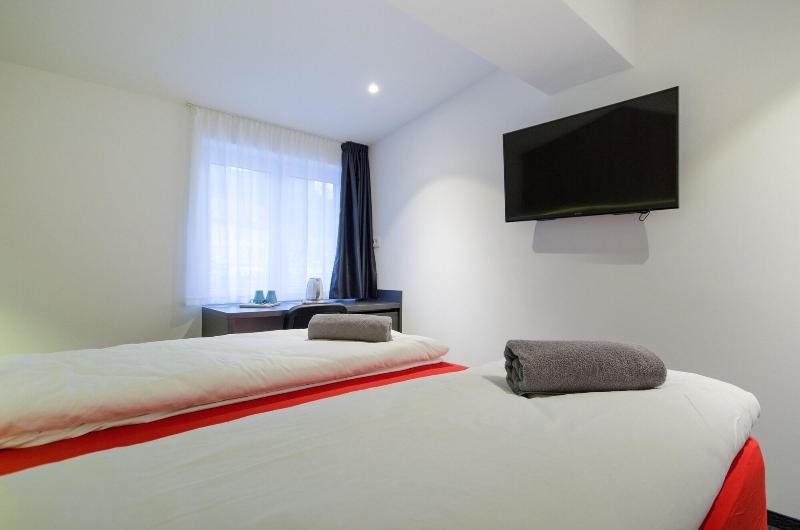Cha Cha Rooms image