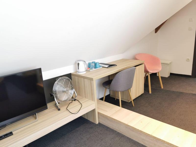Cha Cha Rooms image