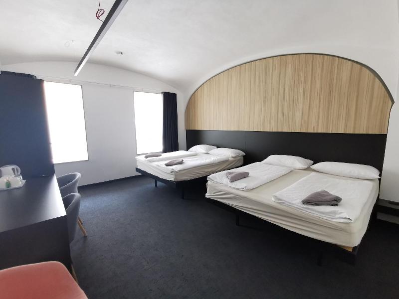 Cha Cha Rooms image
