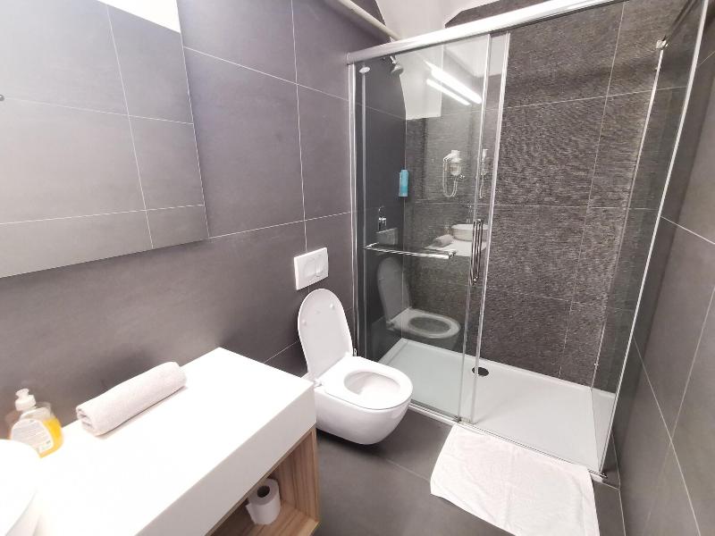 Cha Cha Rooms image