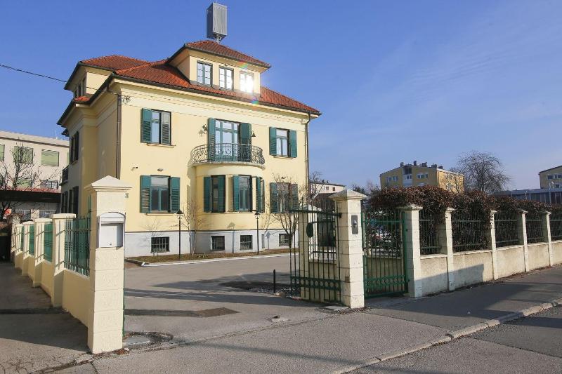 Hotel Vila Katrca image